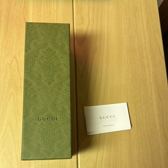 Gucci Olive Green Embossed Box with Card - Picture 1 of 3